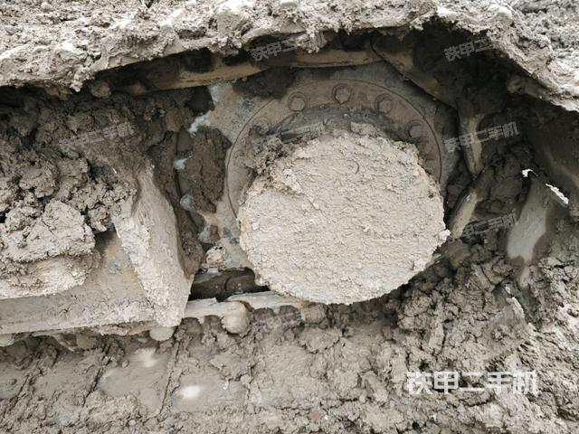 左驅(qū)動(dòng)輪（行走機(jī)構(gòu)）