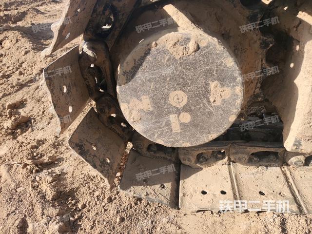 左驅(qū)動(dòng)輪（行走機(jī)構(gòu)）