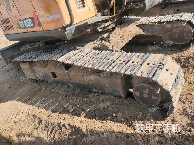 右側(cè)履帶整體?（行走機(jī)構(gòu)）