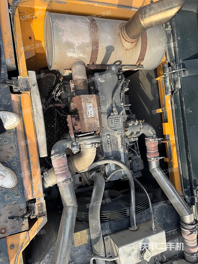 发动机整体俯视（整机外观）