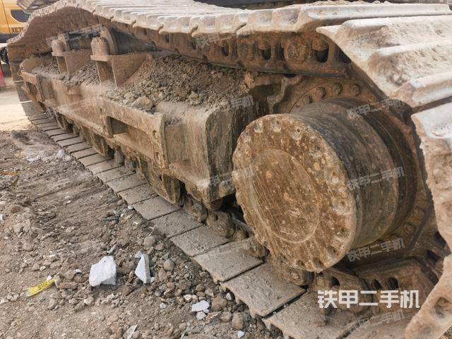 右側(cè)履帶整體（行走機(jī)構(gòu)）