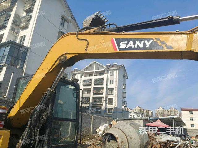 小臂整體右前(工作和回轉(zhuǎn)裝置) 小臂整體右前(工作和回轉(zhuǎn)裝置)