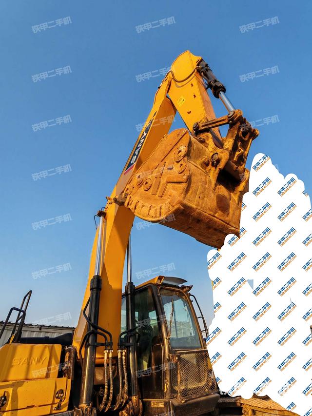 大臂油缸整體?豎拍(工作和回轉(zhuǎn)裝置) 大臂油缸整體?豎拍(工作和回轉(zhuǎn)裝置)