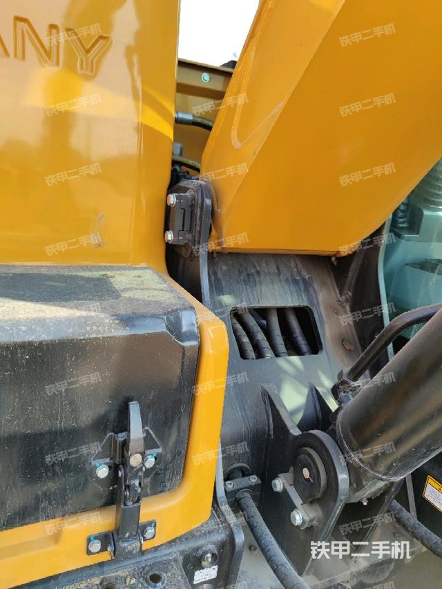 大臂根部 斜(工作和回转装置) 大臂根部 斜(工作和回转装置)