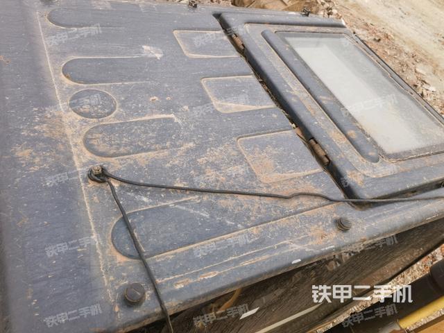 駕駛室頂部俯視(上車部件) 駕駛室頂部俯視(上車部件)