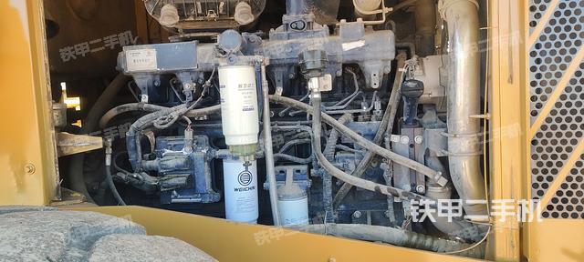 发动机左侧（整机外观及大件）