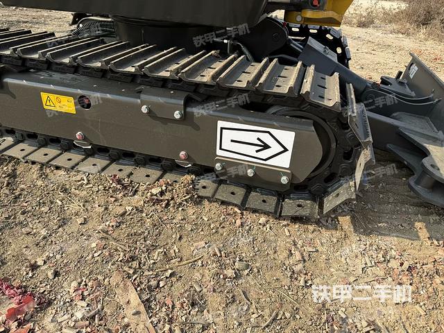 左導(dǎo)向輪（行走機(jī)構(gòu)）