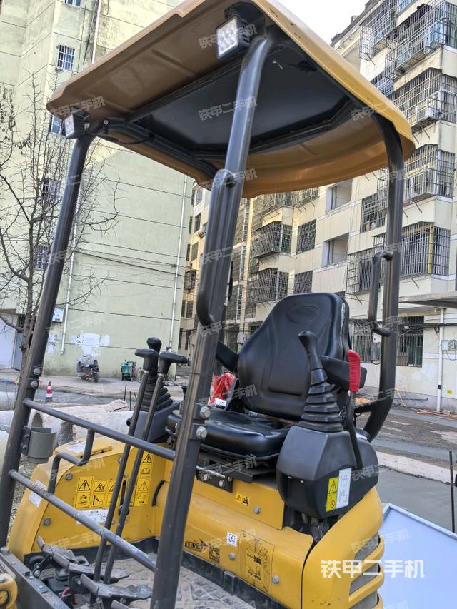 駕駛室整體（整機(jī)外觀）