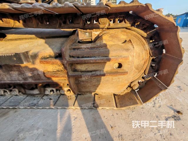 右驅(qū)動輪(行走機構(gòu)) 右驅(qū)動輪(行走機構(gòu))