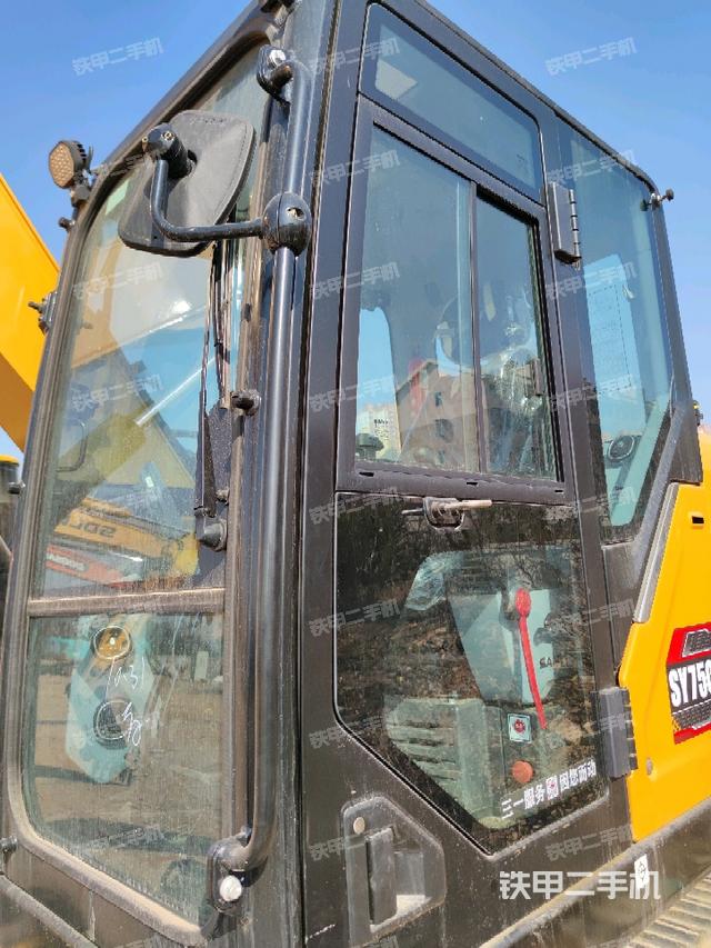 驾驶室正侧(驾驶室部分)  驾驶室正侧(驾驶室部分)