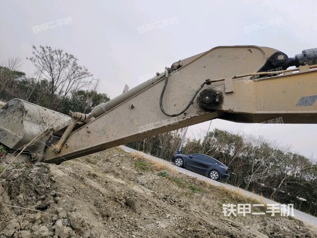 小臂整體左后（工作和回轉(zhuǎn)裝置）