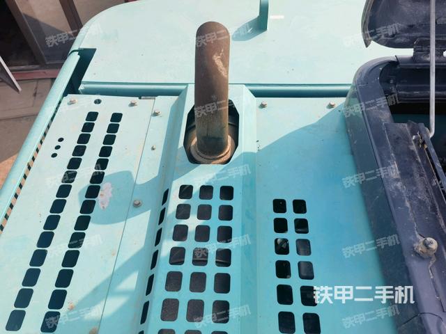 神钢SK380XD-10挖掘机的设备实拍-第32张实拍照片