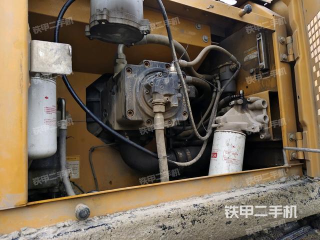 液壓泵斜45?左（大件艙室）