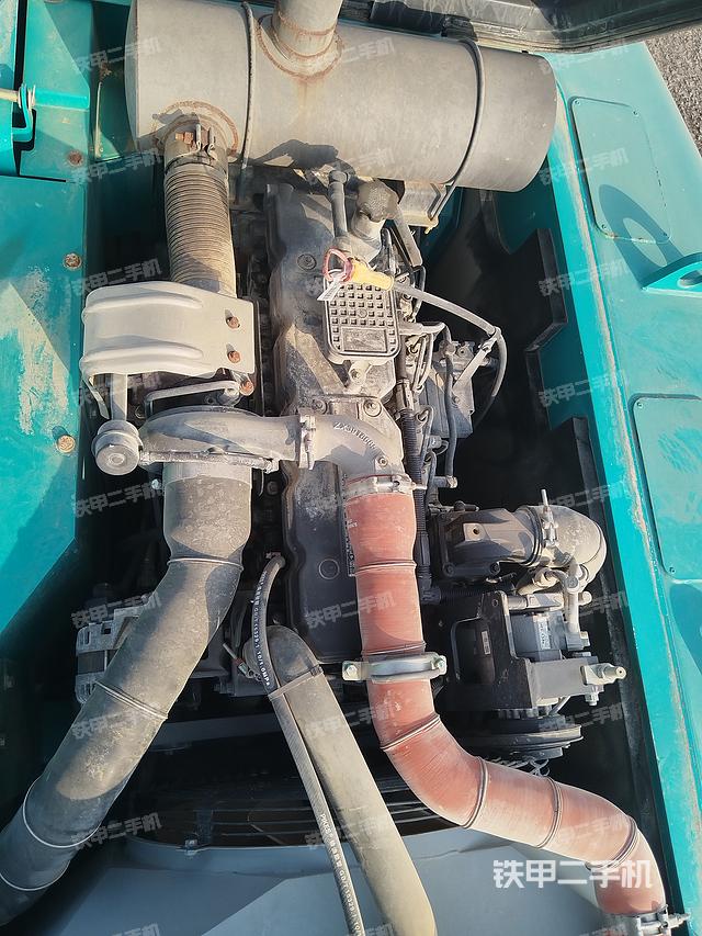 發(fā)動機(jī)整體俯視（整機(jī)外觀）