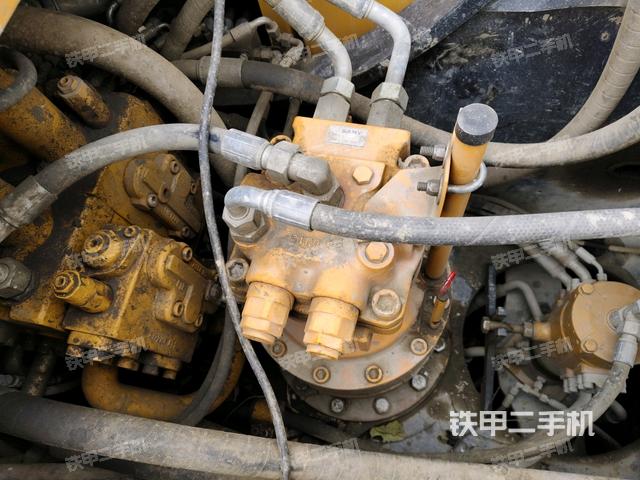 回轉(zhuǎn)馬達(dá)（上車部件）