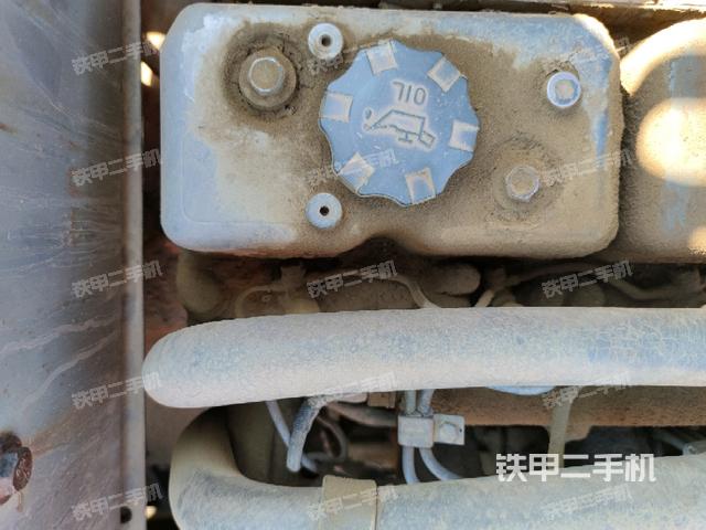氣門(mén)室蓋螺絲特寫(xiě)(上車部件) 氣門(mén)室蓋螺絲特寫(xiě)(上車部件)