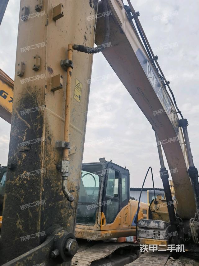 小臂整體左后（工作和回轉(zhuǎn)裝置）