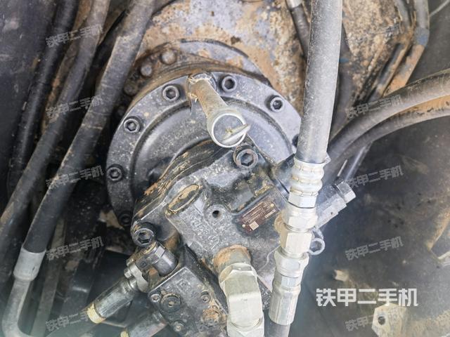 回轉(zhuǎn)馬達(dá)（上車部件）