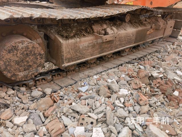 左側(cè)履帶整體?(行走機構(gòu)) 左側(cè)履帶整體?(行走機構(gòu))