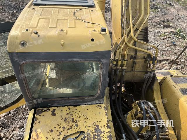 駕駛室頂部俯視（上車部件）