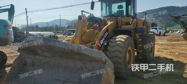 雷沃重工FL956F-ETX装载机