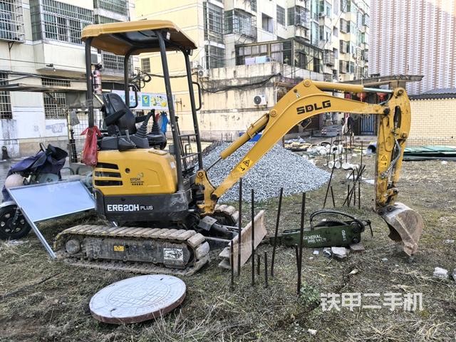 整機(jī)右后45°（整機(jī)外觀）