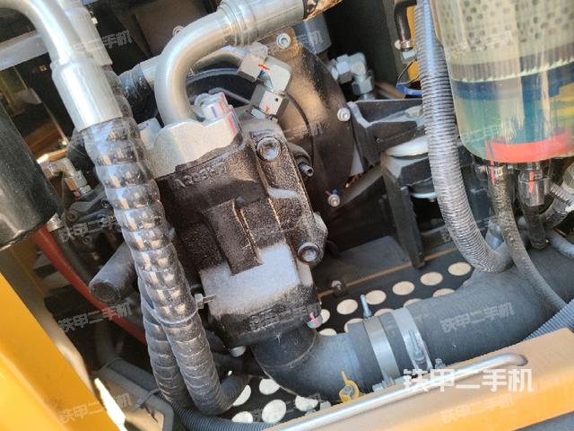 液压泵室(大件舱室) 液压泵室(大件舱室)