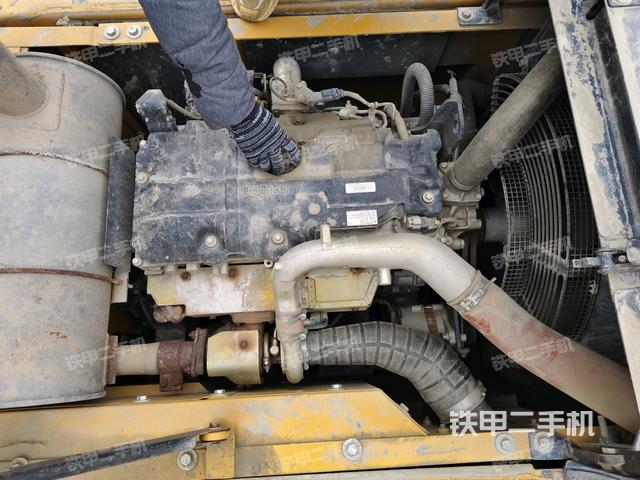 發(fā)動(dòng)機(jī)室（上車部件）