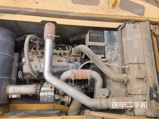 發(fā)動機室(上車部件) 發(fā)動機室(上車部件)