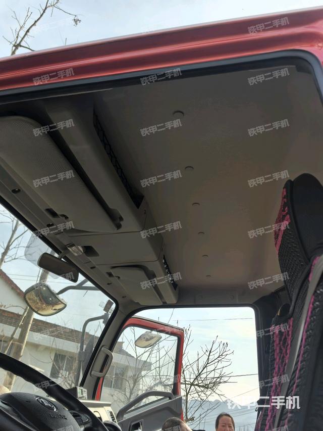 駕駛室頂部（駕駛室/操作室）