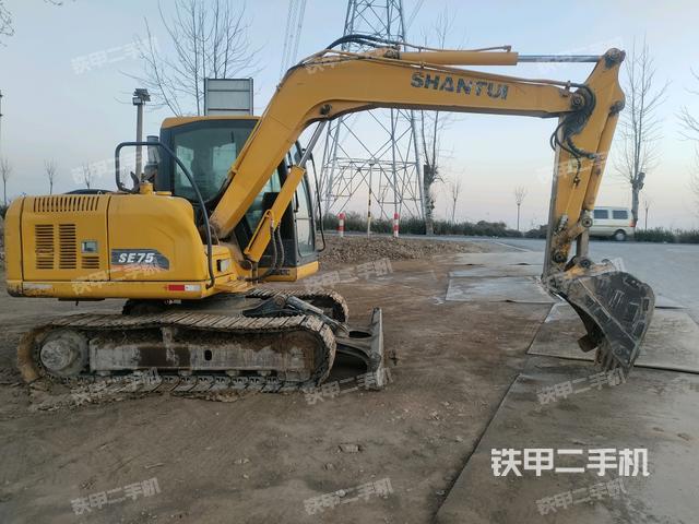 右前45(整機(jī)外觀) 右前45(整機(jī)外觀)