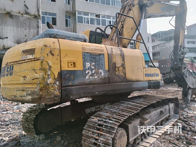 右后45(整機外觀) 右后45(整機外觀)