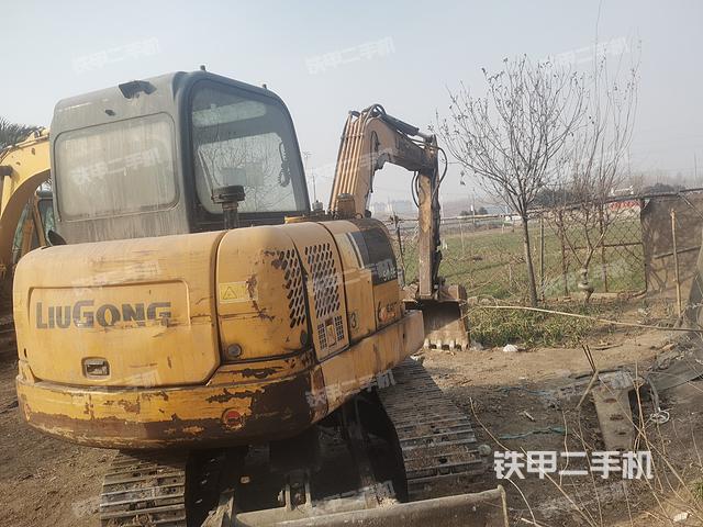 整機(jī)右后45°(整機(jī)外觀) 整機(jī)右后45°(整機(jī)外觀)