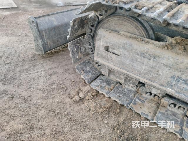 右驅(qū)動輪(行走機(jī)構(gòu)) 右驅(qū)動輪(行走機(jī)構(gòu))