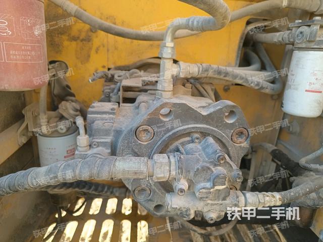液壓泵斜45?左(大件艙室) 液壓泵斜45?左(大件艙室)