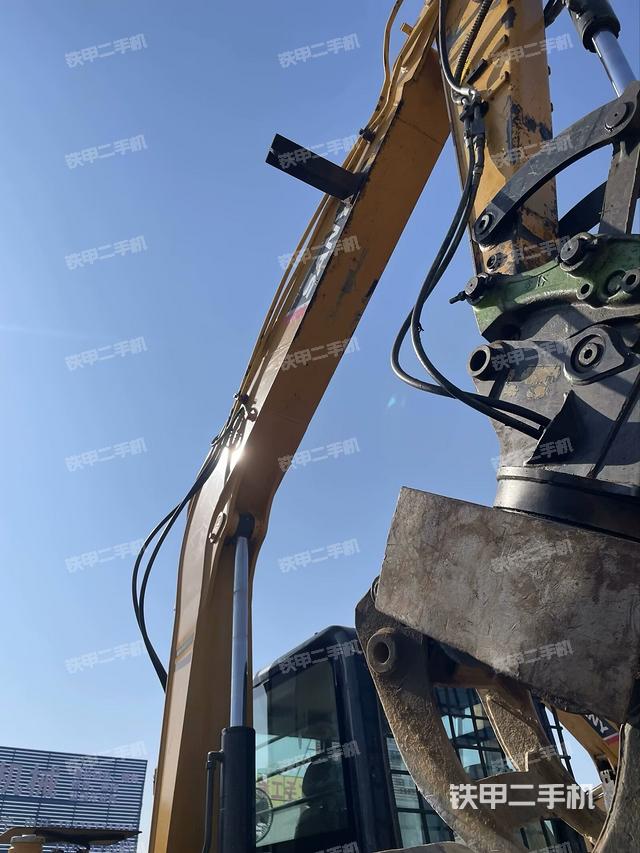 鏟斗45度(工作和回轉(zhuǎn)裝置) 鏟斗45度(工作和回轉(zhuǎn)裝置)