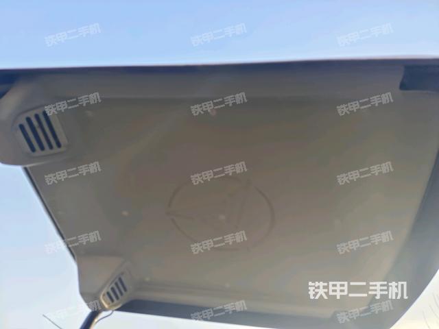 后窗玻璃角標(biāo)（駕駛室部分）