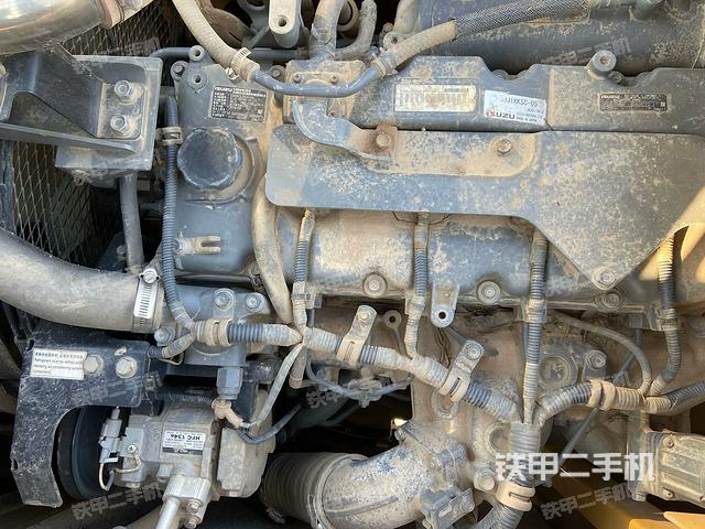 氣門室蓋螺絲特寫(上車部件) 氣門室蓋螺絲特寫(上車部件)