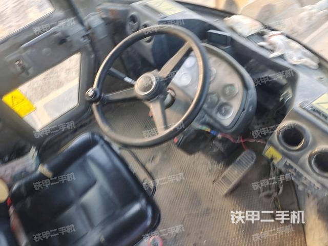 操作桿  檔位（駕駛室部分）