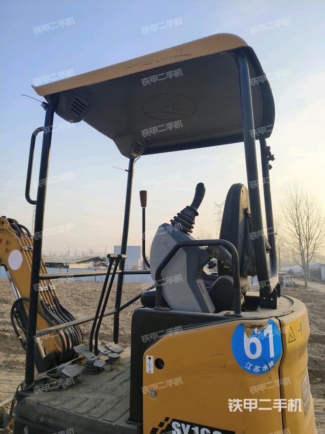 ?駕駛室正側(cè)（駕駛室部分）