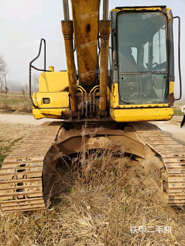 大臂油缸整體?豎拍（工作和回轉(zhuǎn)裝置）