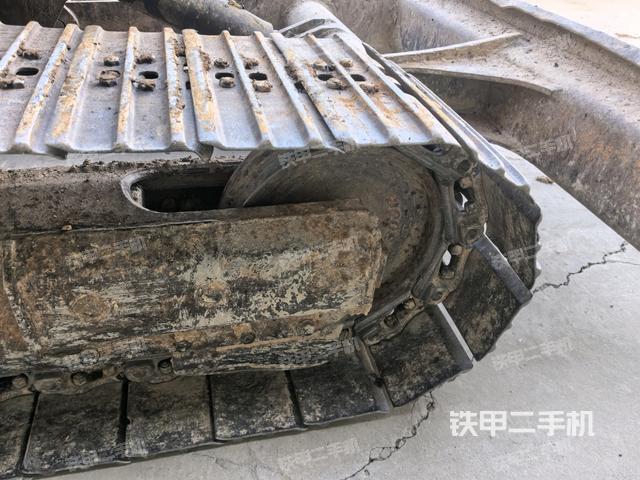 左側(cè)行走馬達(dá)蓋板(行走機(jī)構(gòu)) 左側(cè)行走馬達(dá)蓋板(行走機(jī)構(gòu))