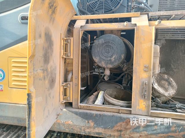 散熱器室(大件艙室) 散熱器室(大件艙室)