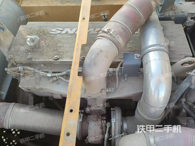 發(fā)動機整體俯視(整機外觀) 發(fā)動機整體俯視(整機外觀)