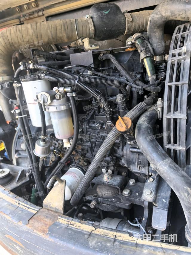 發(fā)動機(jī)室(上車部件) 發(fā)動機(jī)室(上車部件)