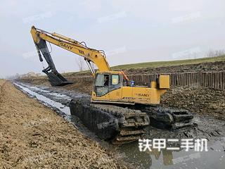 三一重工SY215C挖掘機(jī)