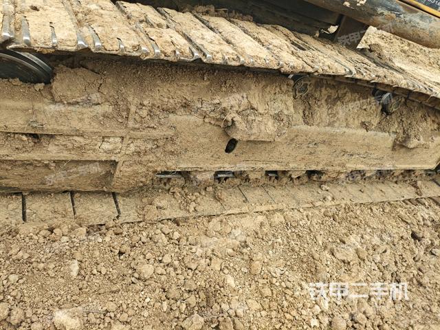 單側履帶整體(整機外觀) 單側履帶整體(整機外觀)