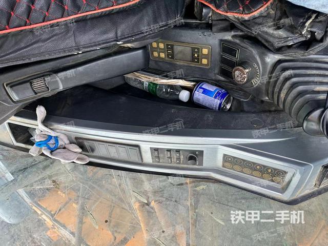 现代R150LC-9挖掘机的设备实拍-第8张实拍照片