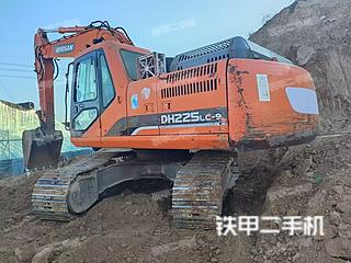 斗山DH215-9挖掘機實拍圖片