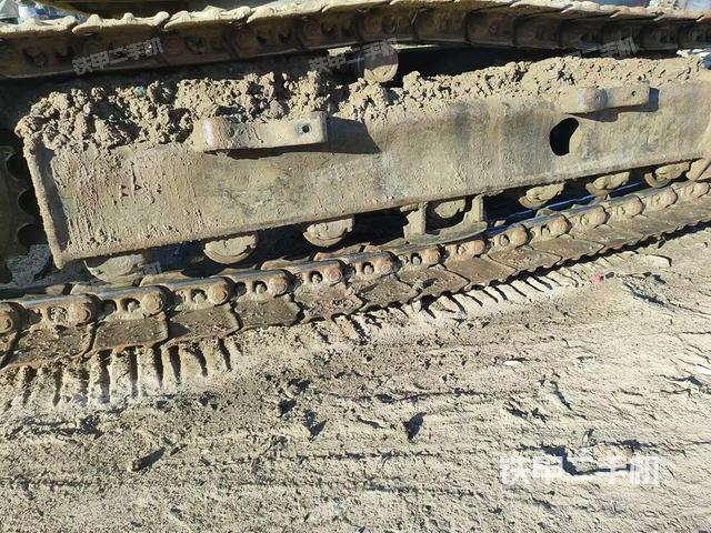 單側(cè)履帶整體（整機(jī)外觀）